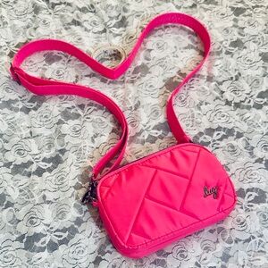 Lug Coupe SE 2 Convertible Crossbody Purse in Hot Pink/Magenta